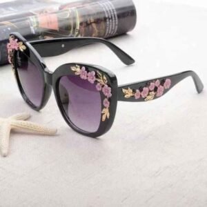 Beautiful Flower Sunglasses For Ladies-Black Color