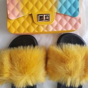 Beautiful set of beautiful bag and slippers for ladies